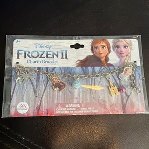 Girls Frozen 2 charm bracelet